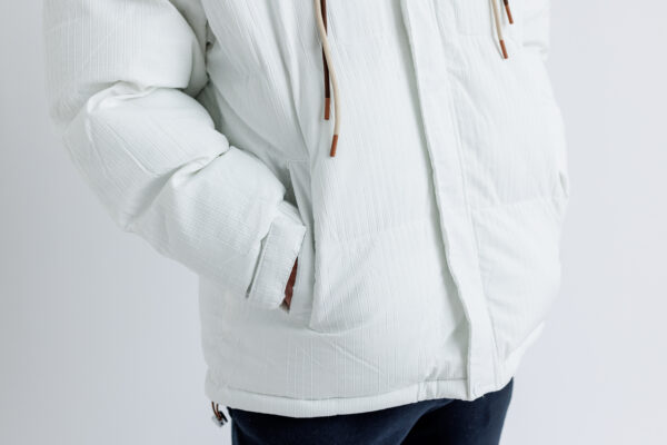 coat2wht2